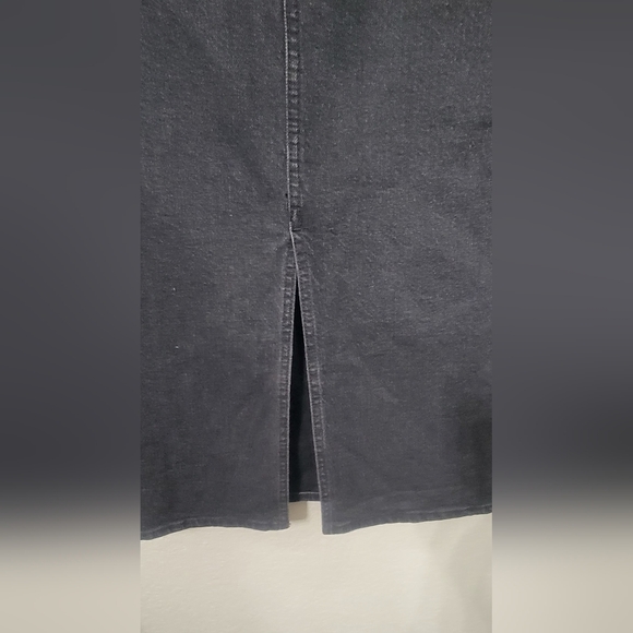 UNIVERSAL THREAD BLACK DARK WASH DENIM MIDI SKIRT W/ SLIT  Size 6 - Picture 5 of 7